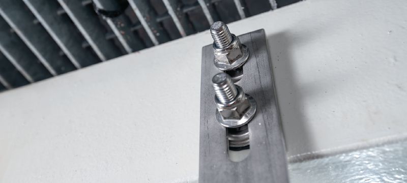 F-BT-MR SN Sızdırmazlık pullu dişli saplamalar Hilti Stud Fusion ile birlikte kullanıma yönelik sızdırmazlık pulu ve flanşlı sıkmalı somun dahil paslanmaz çelik dişli saplamalar Uygulamalar 1