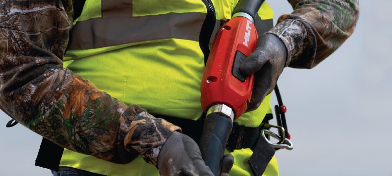 NCV Dahili vibratör Hilti NCV 10-22 akülü sırt çantası tipi beton vibratörleriyle birlikte kullanıma yönelik dahili beton vibratörü hortumu (Nuron akü platformu) Uygulamalar 1